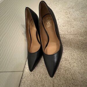 Vince Camuto Black pumps
